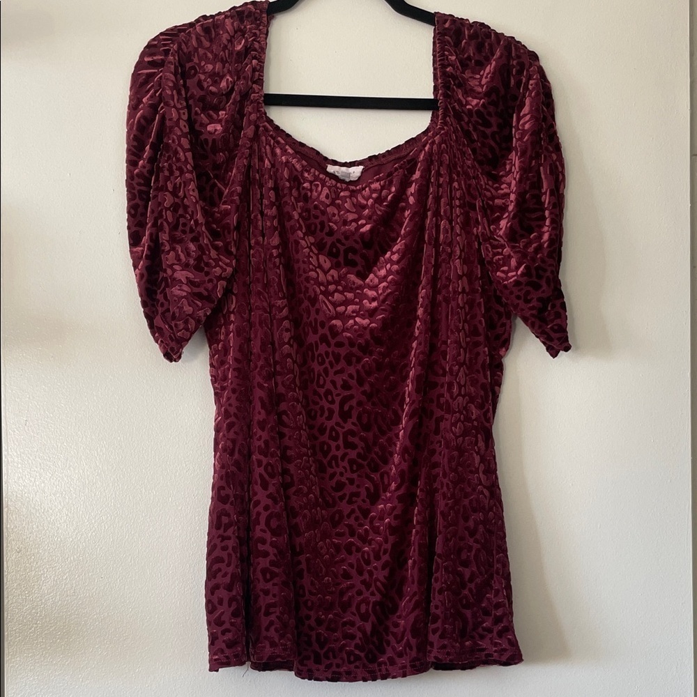 Siren Lily|Burgundy Velvet Leopard Print Gathered Sleeve Blouse| 1XL| EUC
